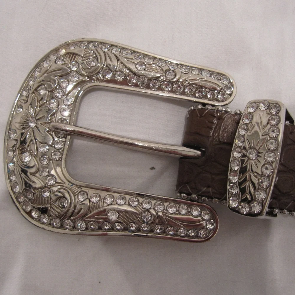 Y2k rhinestone western belt with heart rhinestones size XS 33" - Picture 5 of 6